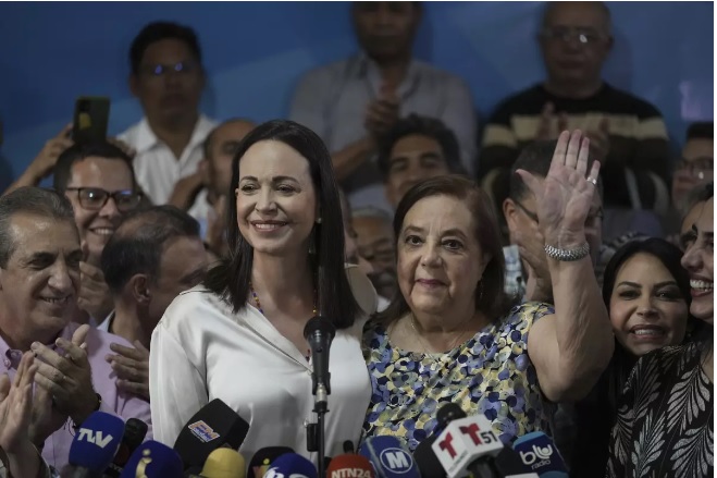 Corina Yoris y María Corina Machado