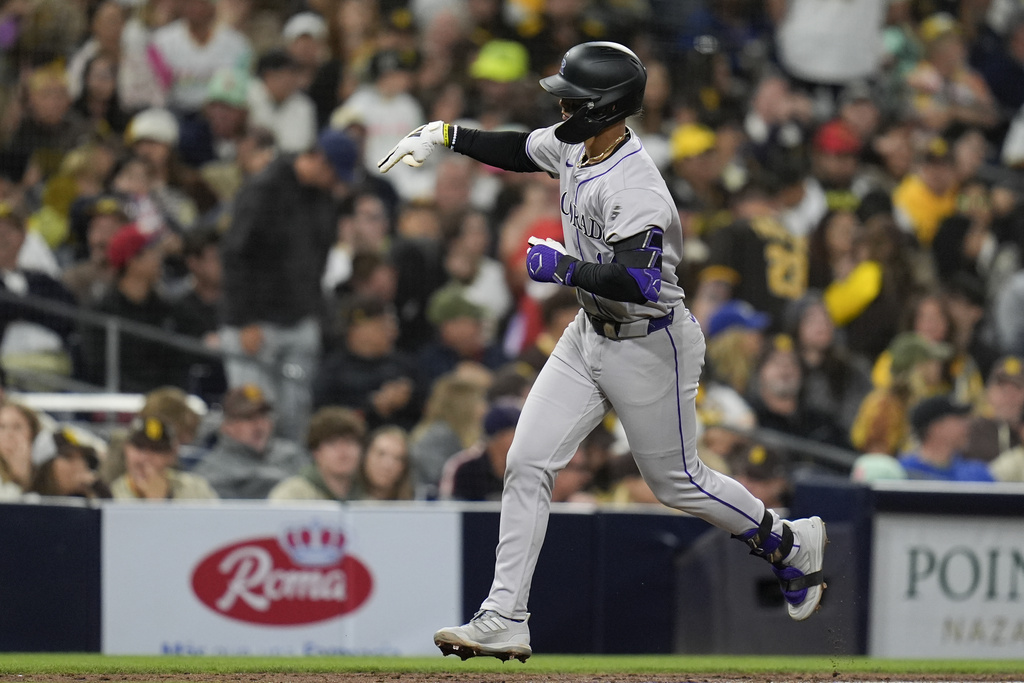 Tovar consigue jonrón por los Rockies, que vencen a Padres e hilan 6to triunfo