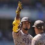 Padres derrotan 5-2 a los Yankees con aporte de Arráez y Tatis Jr.