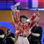 Suiza dará una bienvenida heroica a Nemo, ganador de Eurovisión foto ap