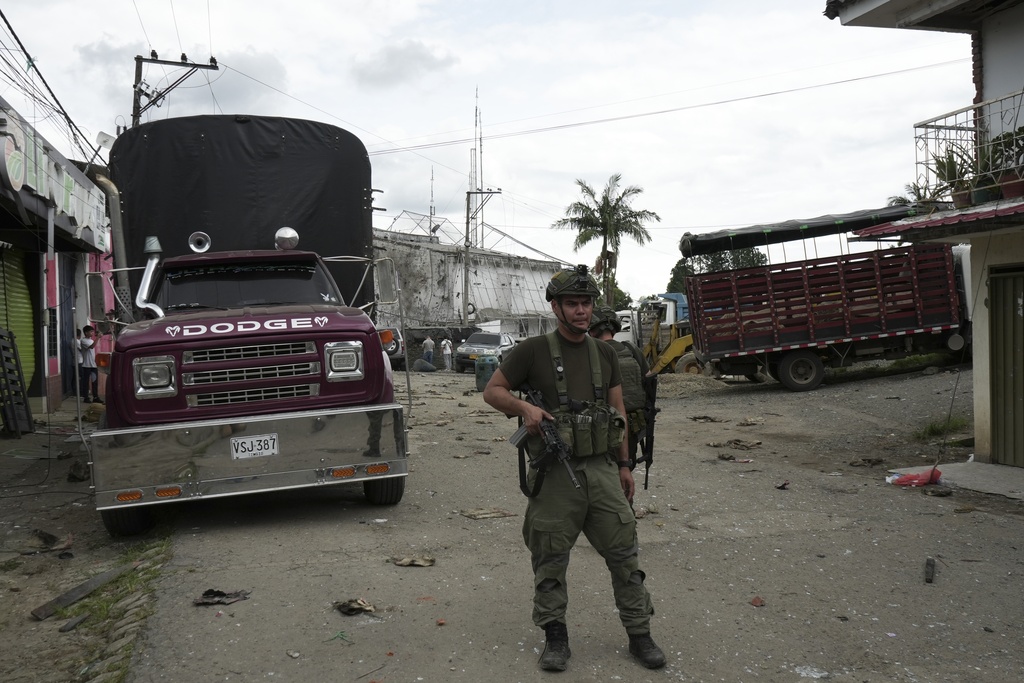 Gobierno colombiano exige a disidencia de las FARC poner fin a ilícitos para reanudar cese al fuego