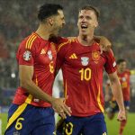 España tiene que remontar, pero consigue su boleto a cuartos de la Euro al vencer 4-1 a Georgia foto ap