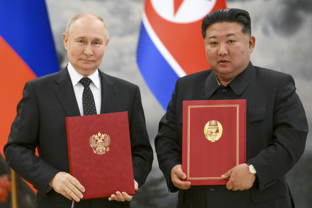 Norcorea dice que acuerdo entre Putin y Kim estipula asistencia militar inmediata en caso de guerra