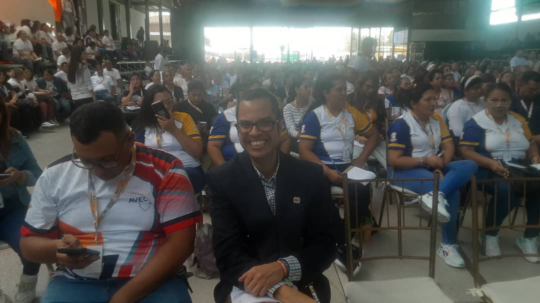 Un maestro de escuela debería estar ganando $952 mensuales: director de la escuela de Educación de la UCAB, Carlos Calatrava