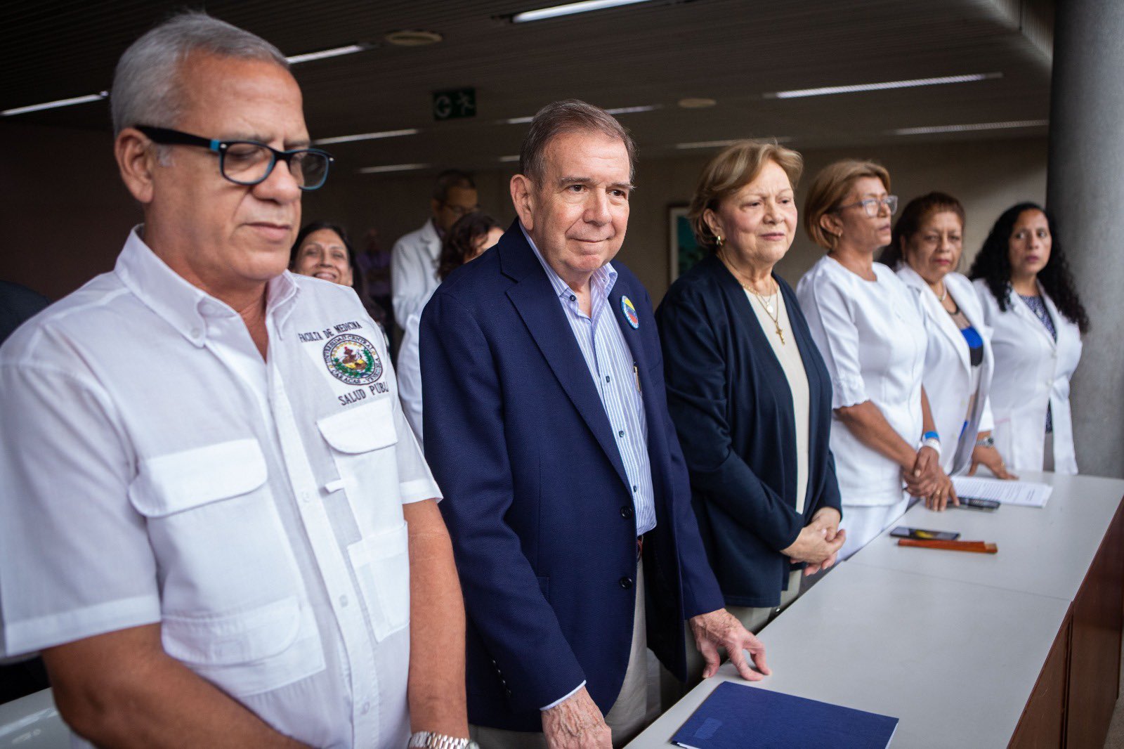 Edmundo González aboga por alianzas internacionales en el sector salud