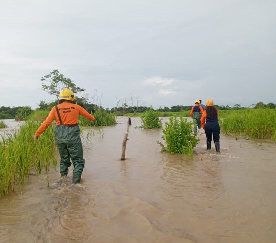 Al menos 2.400 familias se vieron afectadas por inundaciones en Sucre