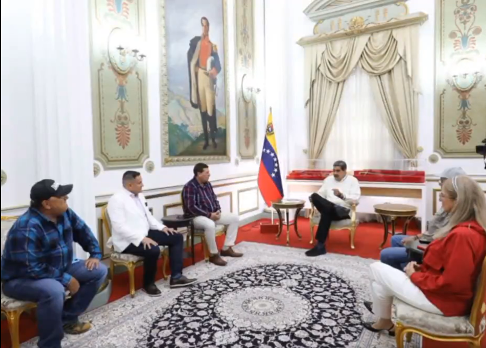 Maduro se reúne con alcaldes opositores de Barinas y promete avance de proyectos