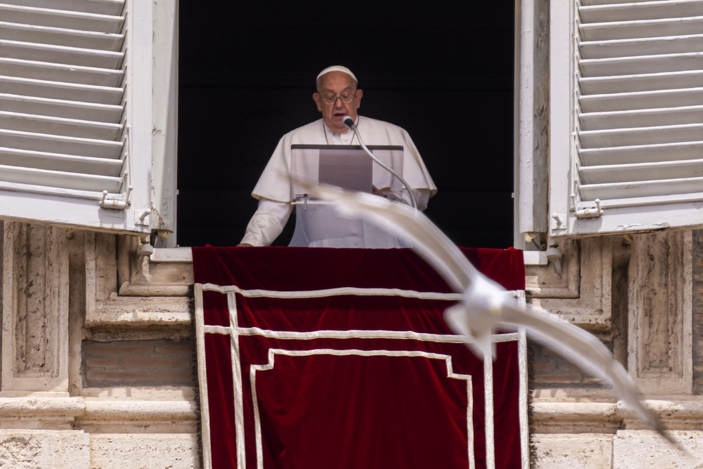 El papa Francisco pide ayuda humanitaria urgente para Gaza y apoya propuesta de cese el fuego