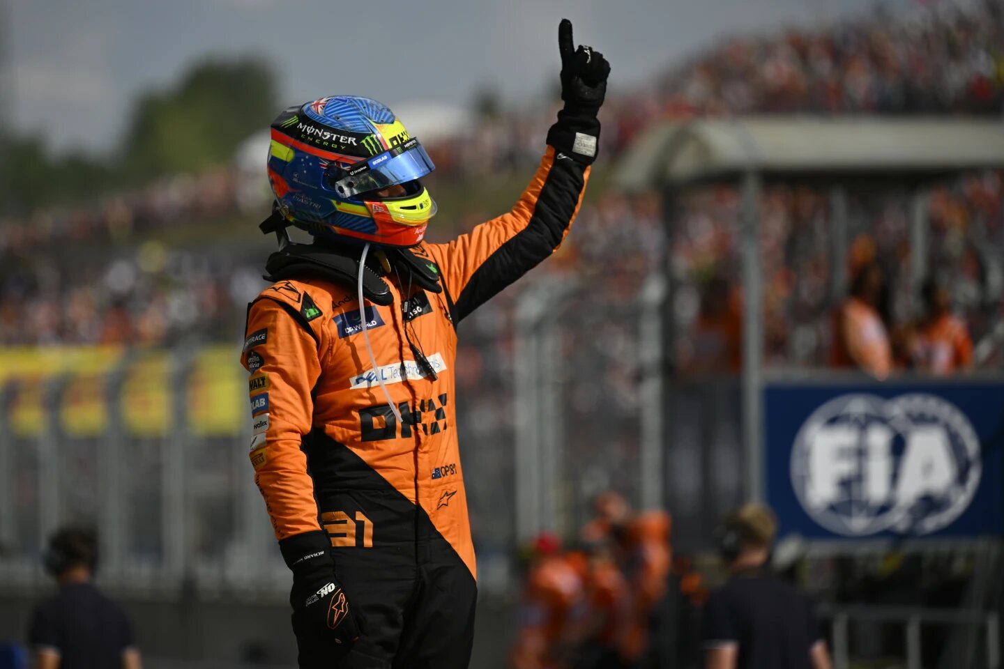 Oscar Piastri gana su primera carrera de F1 con un doblete de McLaren ante Norris en el GP de Hungría