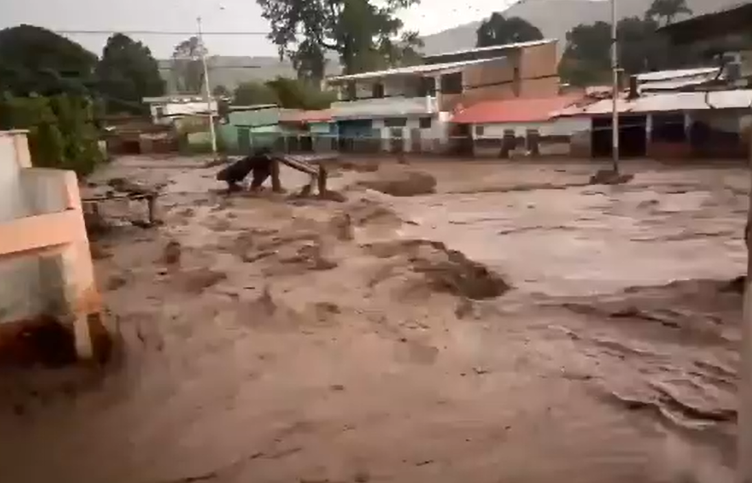 Asciende a seis el número de muertos por desbordamiento de río en Cumanacoa