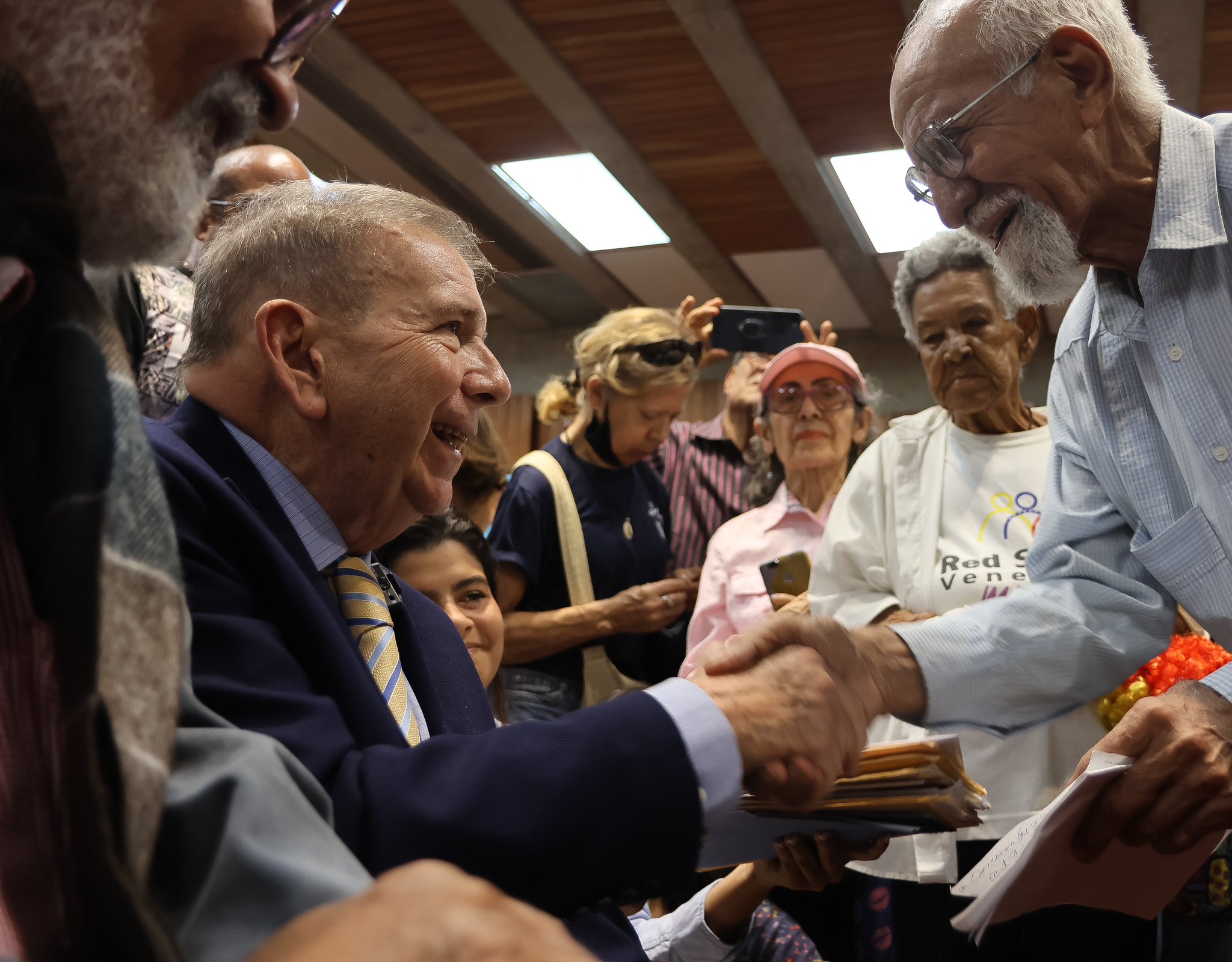 Edmundo González en reunión con pensionados y jubilados: Tengo un compromiso profundo con la justicia social