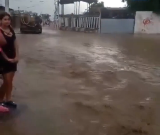 Intensas lluvias causan inundaciones en diferentes zonas de Trujillo