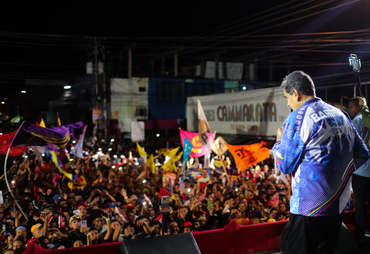 Maduro pide al Ministerio Público “actuar” contra los periodistas Orlando Avendaño y Emmanuel Rincón por «delitos de odio»