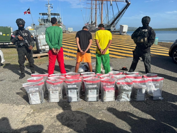 Tres venezolanos detenidos en República Dominicana por transportar 134 paquetes de presunta cocaína