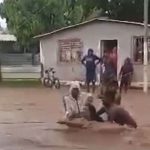 Lluvias ocasionan desbordamiento del río Guatapanare en Güiria estado Sucre