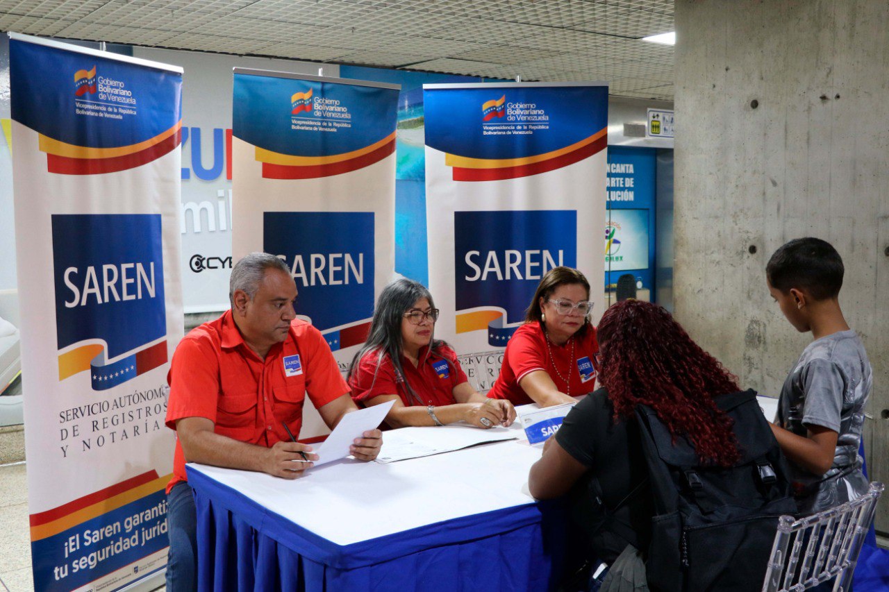 Saren activa operativo para permisos de viajes internacionales de niños y adolescentes en aeropuertos