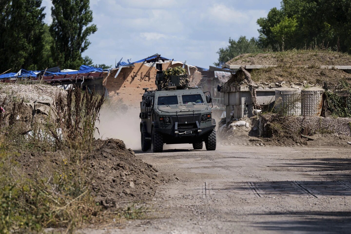 Ucrania afirma haber ganado más terreno y prisioneros durante su avance hacia la región fronteriza con Rusia