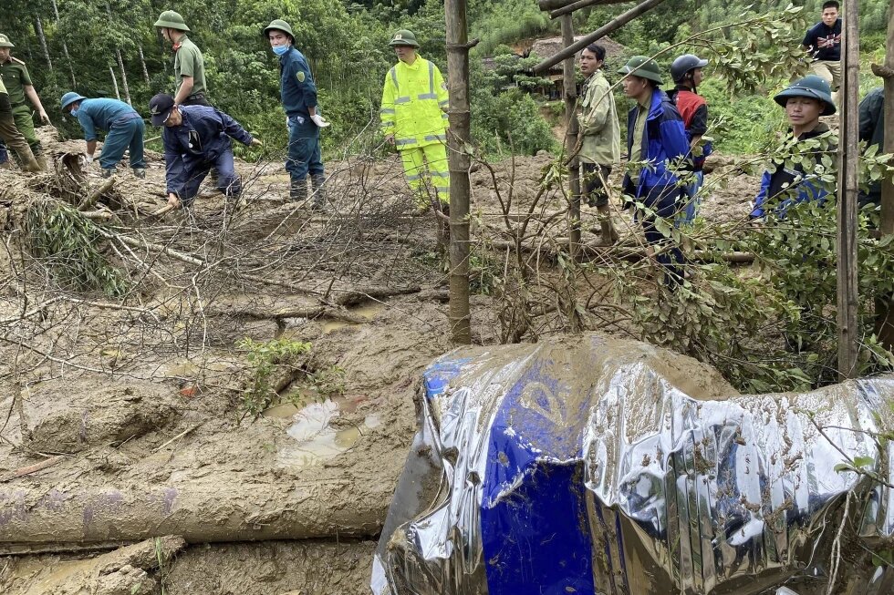 Sube a 199 el número de muertos en Vietnam por inundaciones y deslaves al paso del tifón Yagi