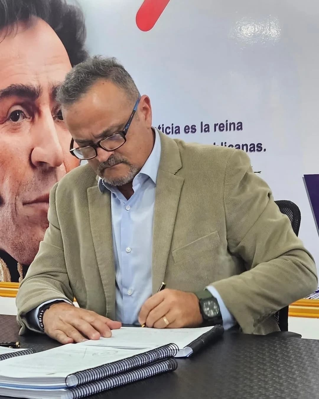 Danny Ferrer Sandrea asume la dirección de la Superintendencia Antidrogas