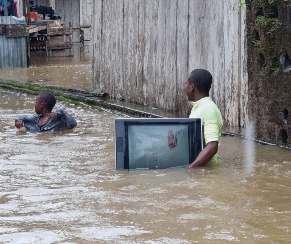 Colombia | Más de 100 mil damnificados por inundaciones en departamento de Chocó