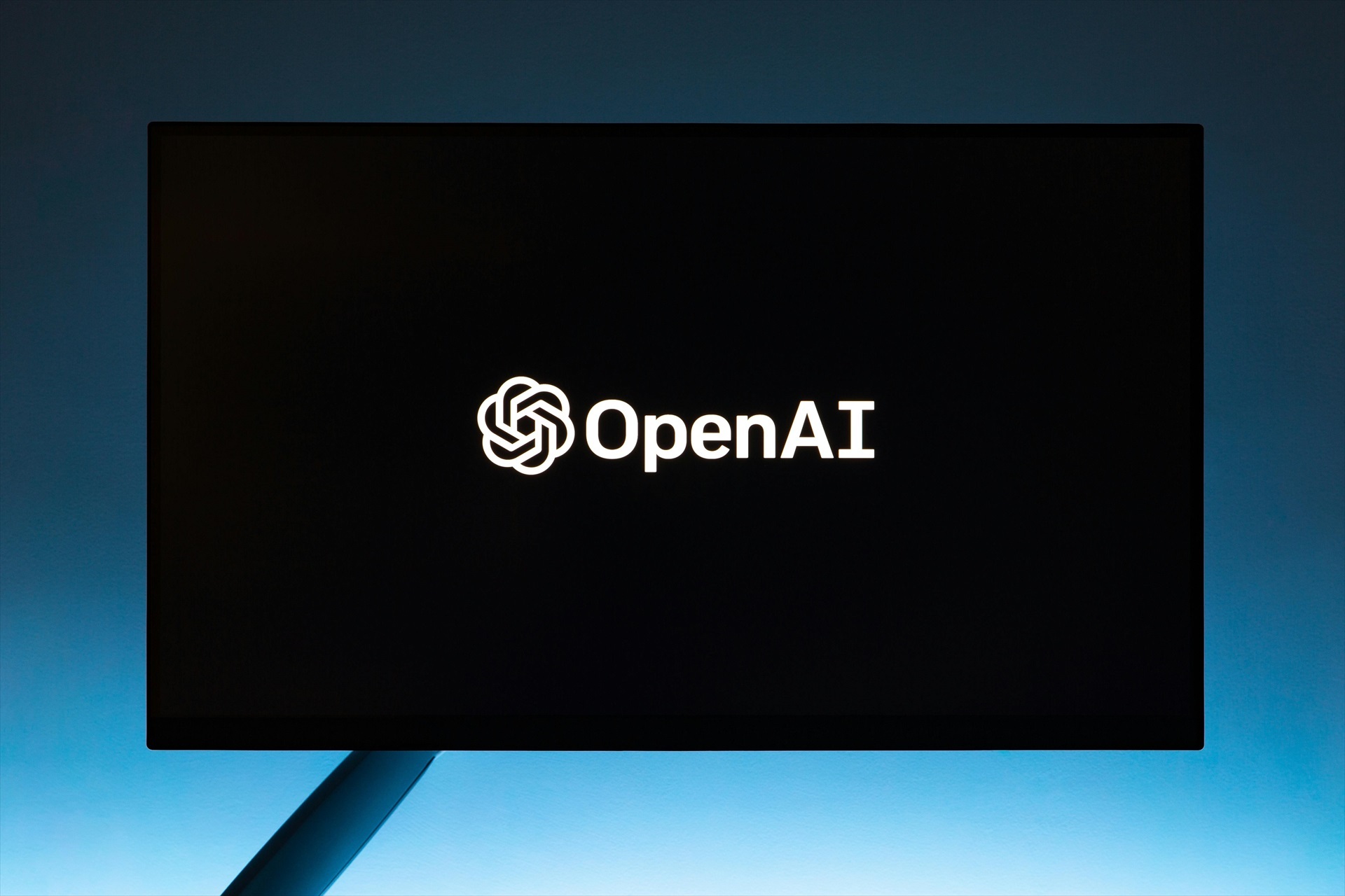 OpenAI planea lanzar un agente de IA que escriba código o reserve viajes como si se tratase de un humano