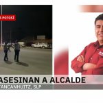 Asesinan a alcalde mexicano junto a otras tres personas en un ataque contra su vehículo