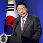 Imponen prohibición de viaje al presidente de Corea del Sur mientras se investiga su declaración de ley marcial