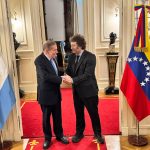 Javier Milei recibe a Edmundo González en Argentina: "La casa de los venezolanos del mundo"