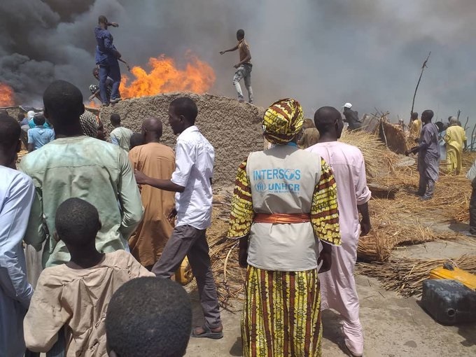 Al menos 17 estudiantes muertos durante incendio en un internado en Nigeria