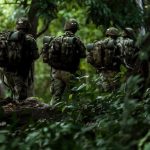 Colombia | Al menos ocho militares muertos y 16 heridos tras despeñarse un camión en Nariño