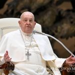 El papa Francisco es ingresado en el hospital a causa de una bronquitis