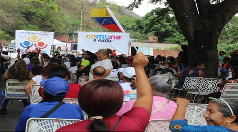 El 97,99 % de los proyectos electos el 02-Feb, ya fueron asignados, afirma Maduro