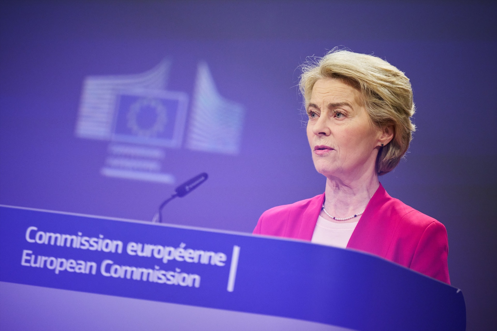 La UE aplaza 90 días su represalia por aranceles al acero para "dar oportunidad a la negociación" con Trump
