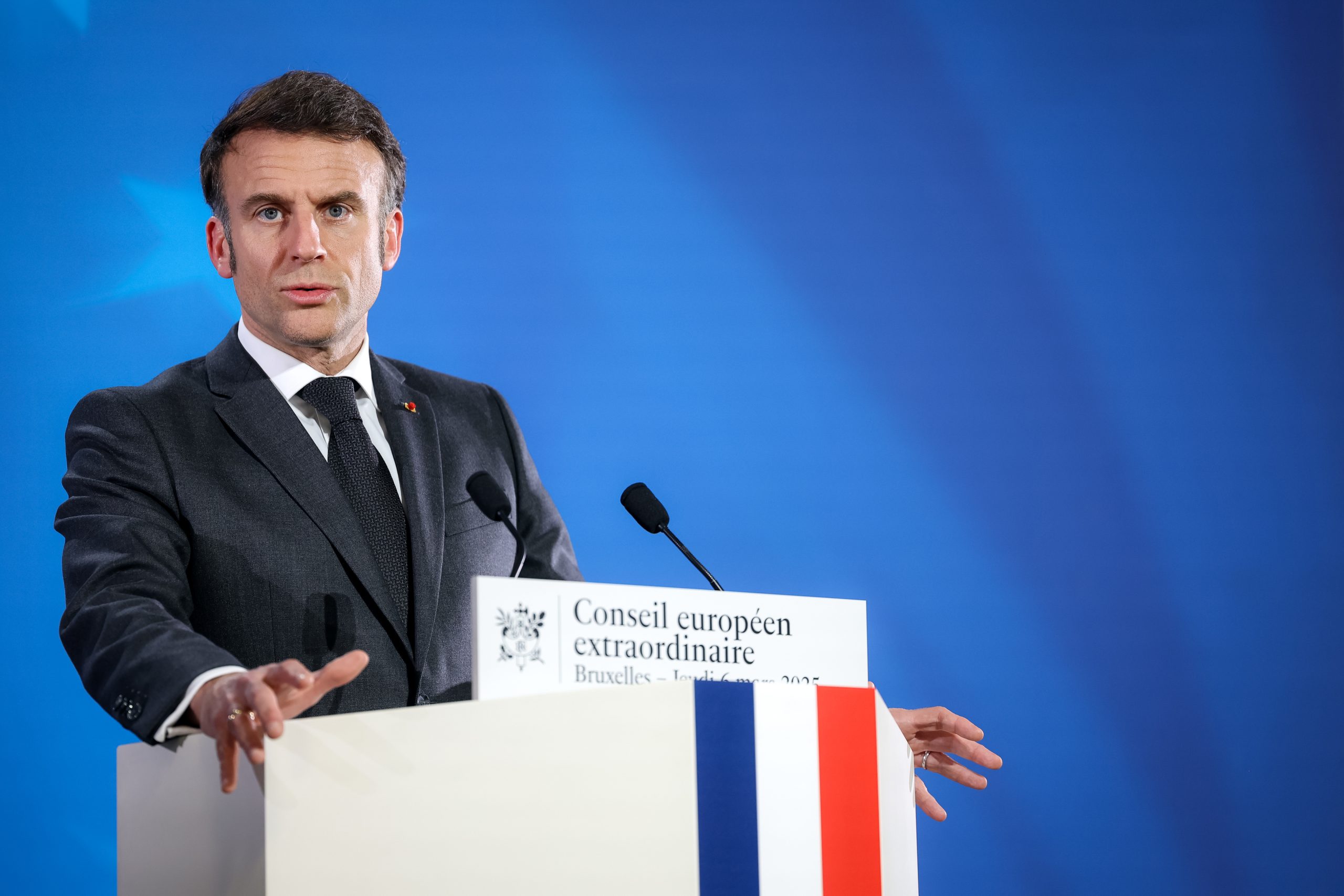La primera ministra italiana, Giorgia Meloni, y el presidente francés, Emmanuel Macron, han reforzado este martes desde Roma su "apoyo inquebrantable y sin vacilaciones" a Ucrania en el marco de "un ambicioso cambio de escala en la defensa europea".